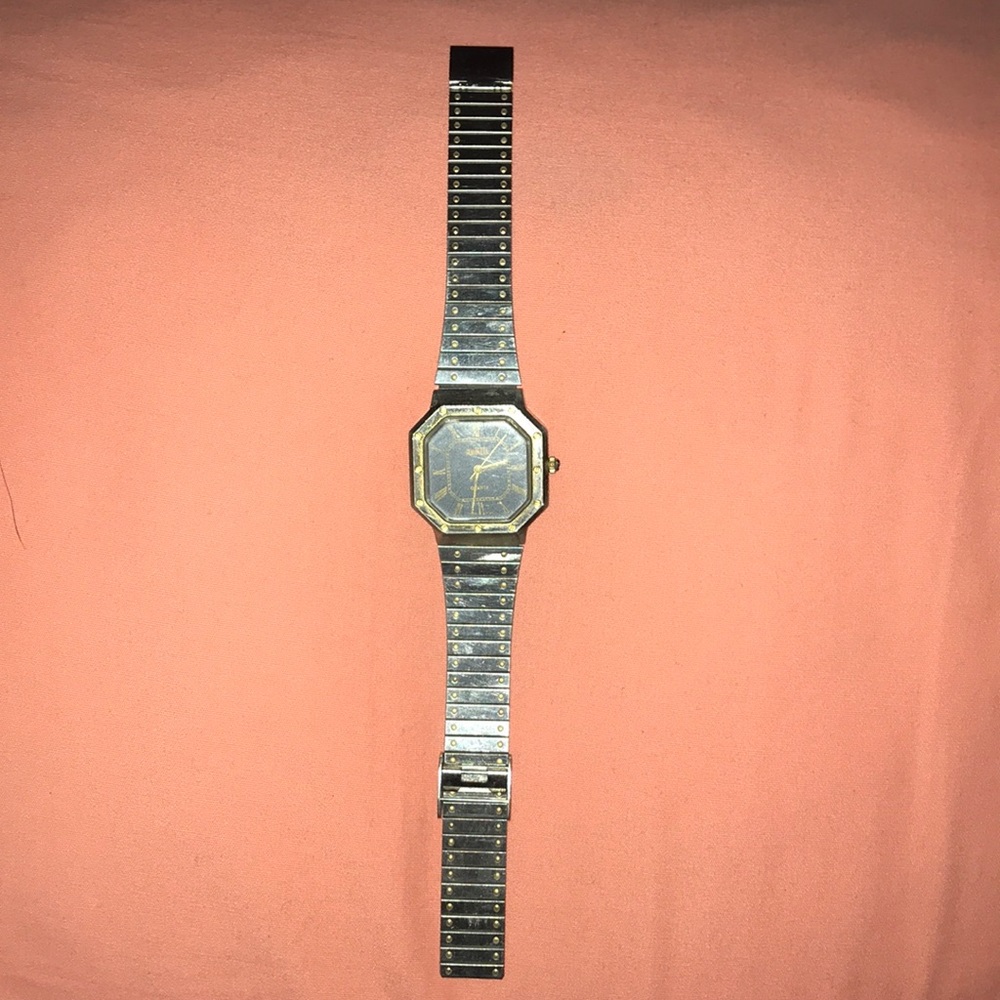 Quintel Wrist Watch